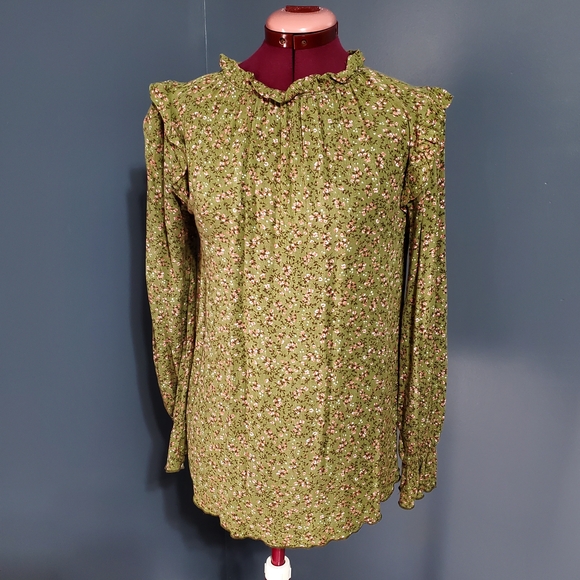 7th Ray Tops - 7th Ray Green Long Sleeve Blouse with Tiny Pink Flowers Size Small
